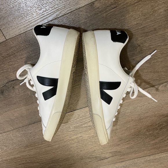 Veja Esplar Sneakers - Picture 6 of 10